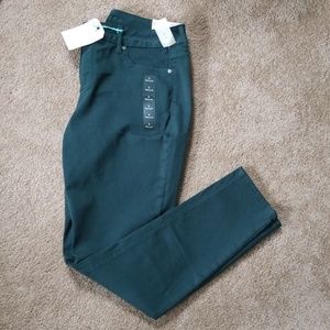 Green jeggings